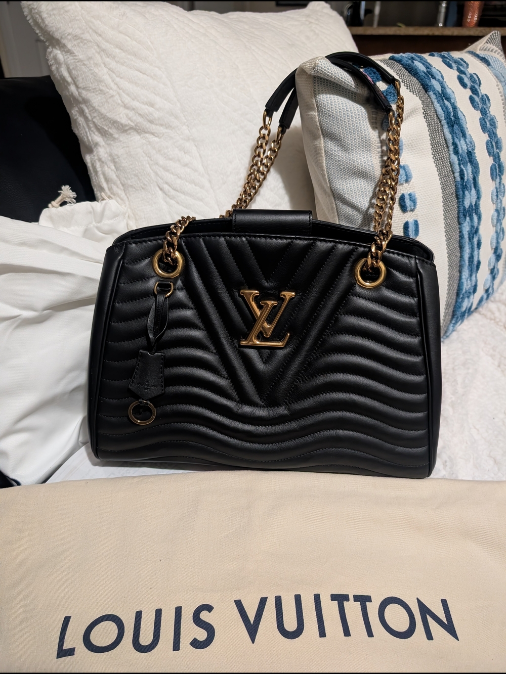 Louis Vuitton New Wave - Picture 2 of 16